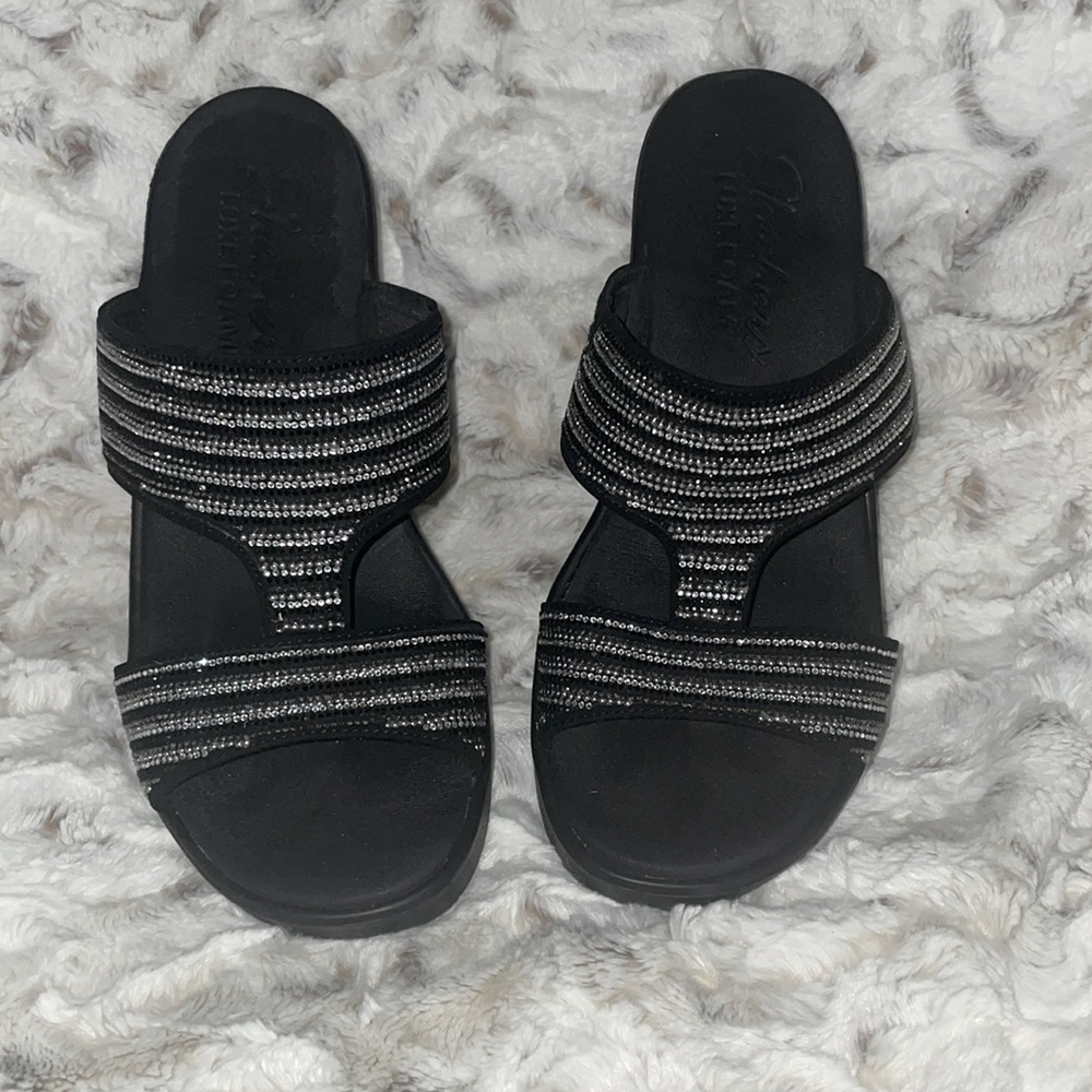 Skecher Luxe Foam Sandals.  SZ 9